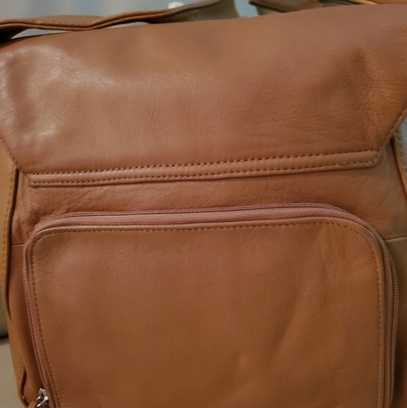 Giani Bernini Crossbody Leather Bag - Picture 5 of 6